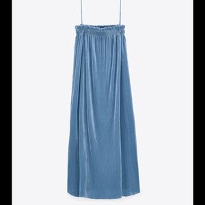 NWT ZARA Blue pleaded dress